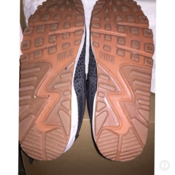 💕❤️😘NEW IN BOX! NIKE AIRMAX 90😘❤️💕 - Picture 5 of 5